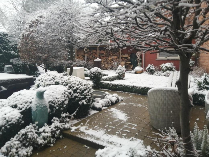 Others 5, Adamas B&B, Oost-Vlaanderen