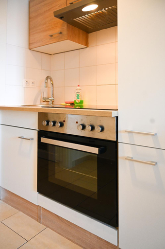 Others 3, Apartment for 4 near Augarten, Donaukanal & U4 & U2 Metro, Wien