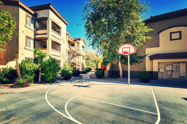 Exterior & Views 2, Southern #2067 Mesa, Maricopa