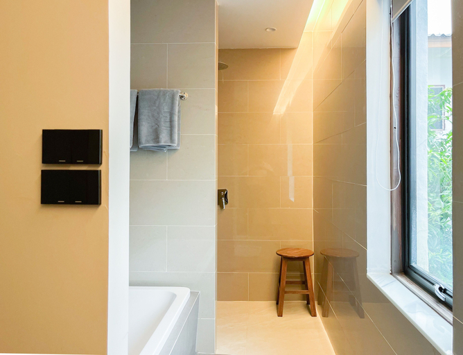 Bathroom 4, Hotel Noir, Muang Chiang Mai
