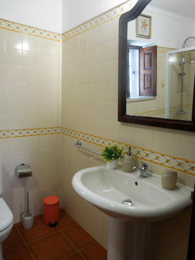 Bedroom 4, Casa AMOReira de Obidos, Óbidos