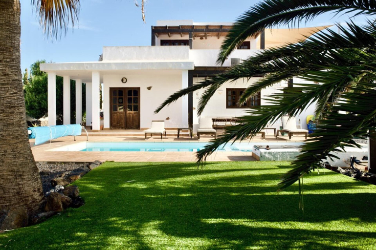 Exterior & Views, Studio With Pool, Garden and Open Roof Bathroom, Las Palmas