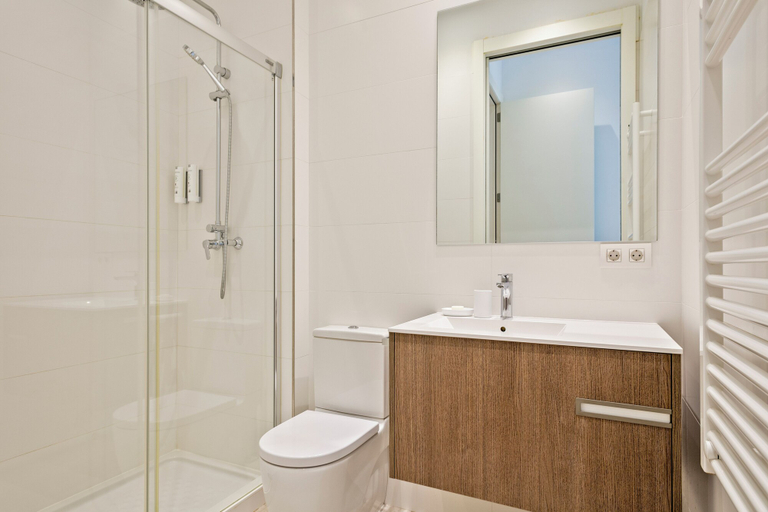 Bathroom 3, Aspasios Arc de Triomf, Barcelona
