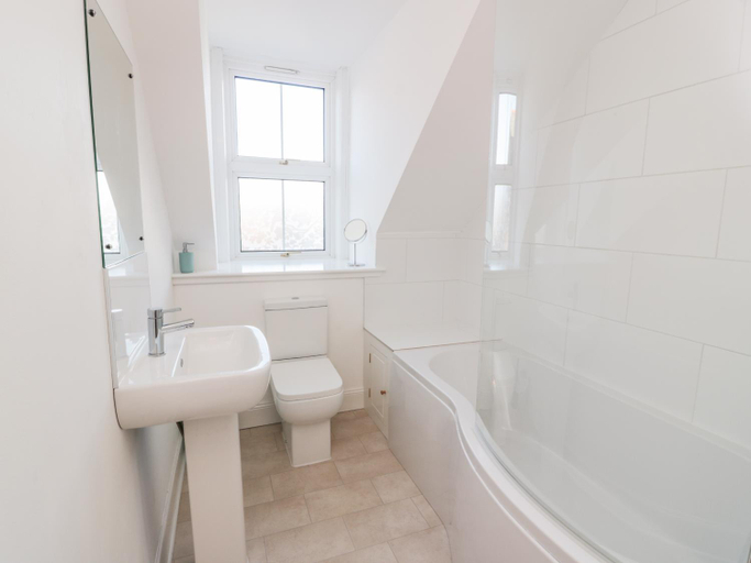 Bathroom, 1 Alpine Place, Dumfries and Galloway