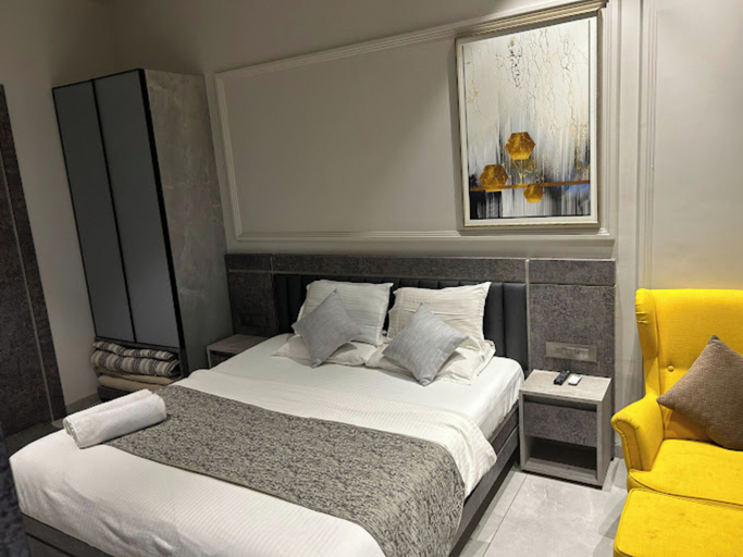 Bedroom 3, Jumbo Paradise, Pune