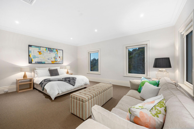 Bedroom 3, The Bay Crest Manor Views Pool Beach, Melbourne