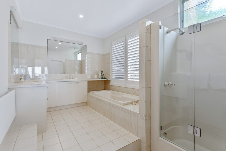 Bathroom, Clifftop Coastal Sanctuary With Panoramic Views, Melbourne
