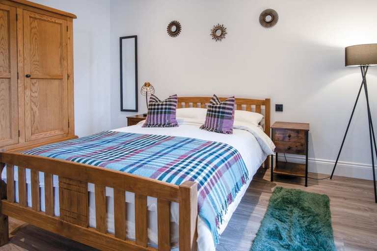 Bedroom 2, The Shack - 1 Bedroom - Cosheston, Pembrokeshire