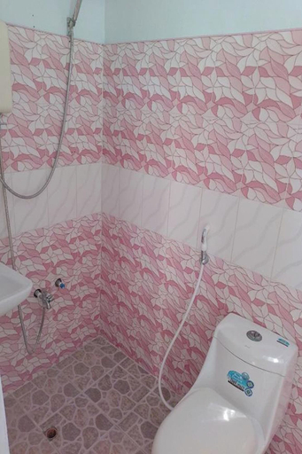 Bathroom 4, FNT Transient House near Hundred Islands, Alaminos City