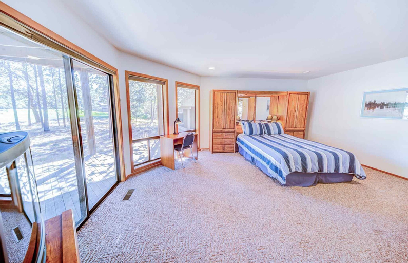 White Elm Lane 15, Deschutes
