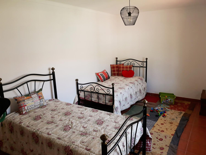 Bedroom 3, Casa AMOReira de Obidos, Óbidos
