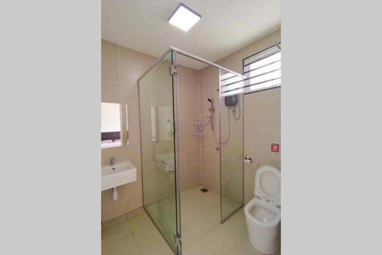 Bathroom 2, The Pallet house @ Bandar Sri Sendayan (Seremban), Seremban