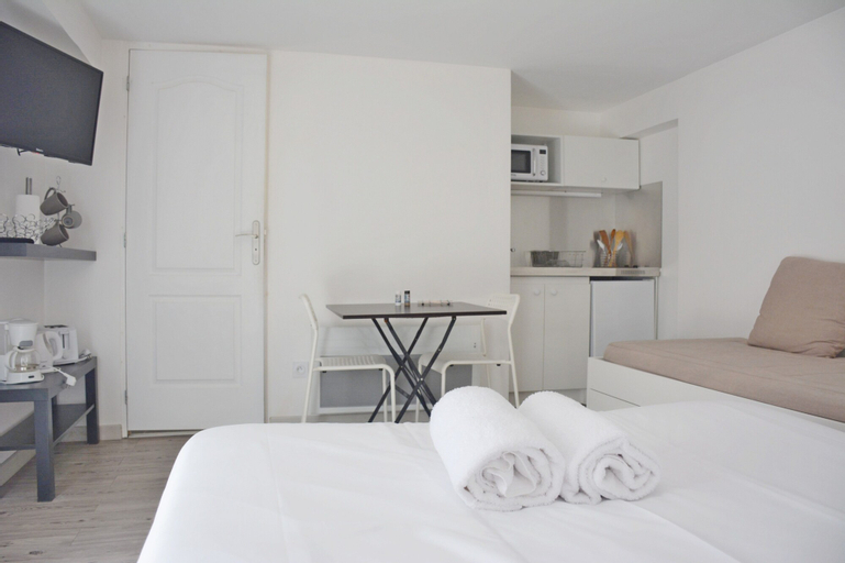 Bedroom 12