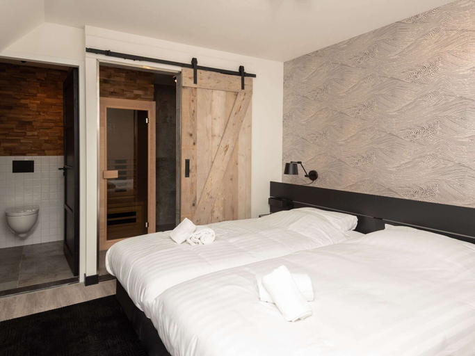 Room 4, Studio in Domburg Near Beach and Nature Reserve, Schouwen-Duiveland