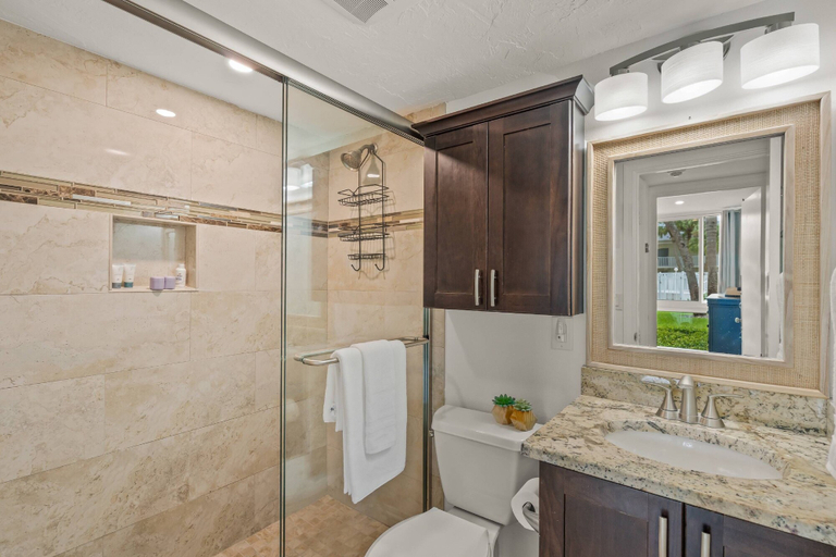 Bathroom 4, Kingston Arms Modern 1BR On Lido Key, Sarasota