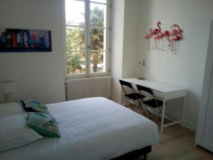 2, Villa Donna jacuzzi jardin billard centre la Breche, Deux-Sèvres