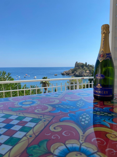 Food & Drinks 5, Paradisea Taormina Guillhome, Messina