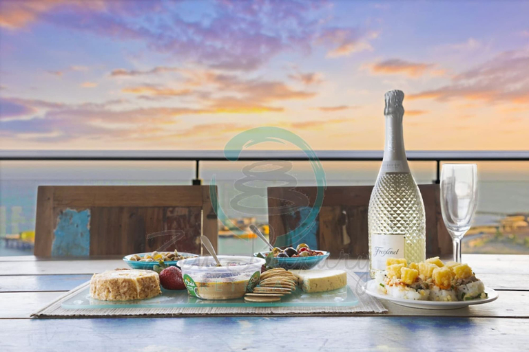 Room 5, Penthouse Haven Lux Balcony Dining Sea View, Darwin