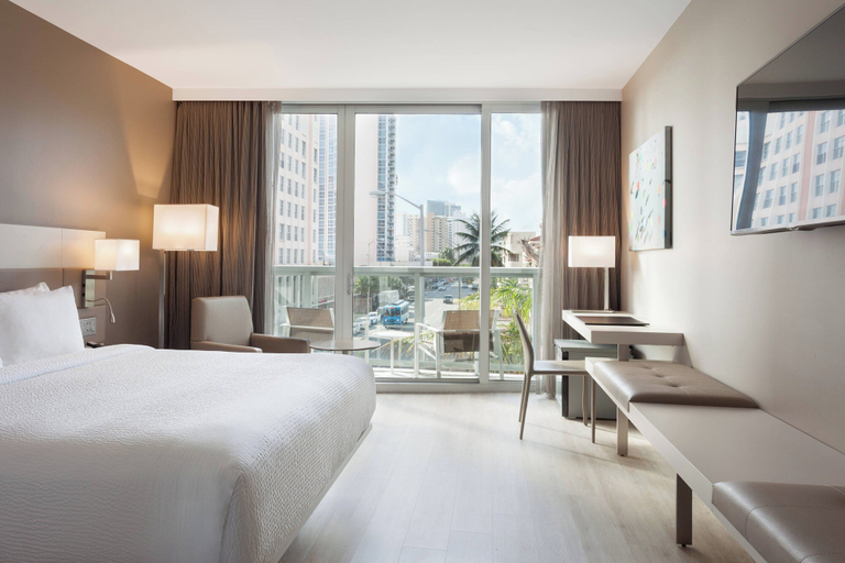 Bedroom 3, AC Hotel by Marriott Miami Beach, Miami-Dade