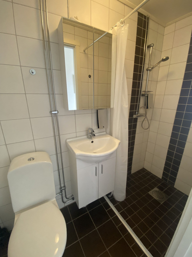 Bathroom, Frövihotell, Lindesberg