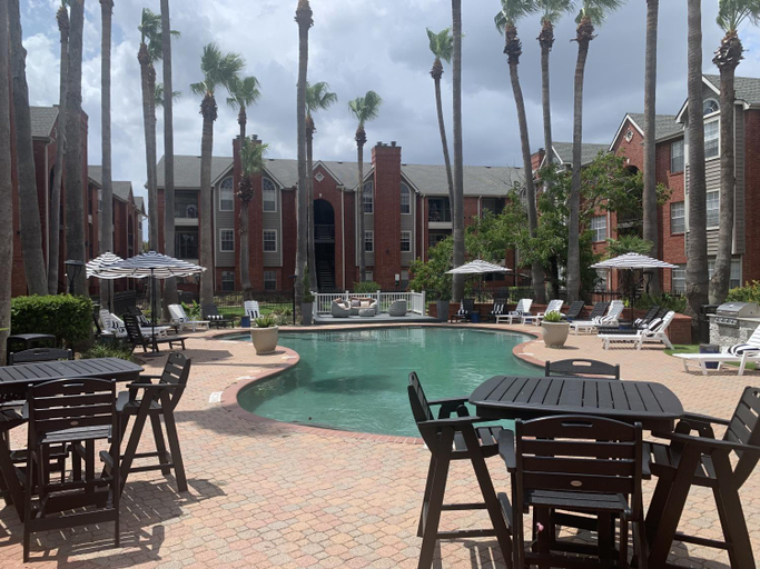 Food & Drinks, Peaceful Medical Center Apartment 2BR & 2BA, Houston