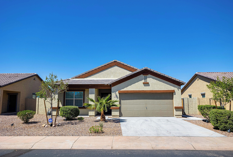 Exterior & Views 2, Capri Maricopa, Pinal