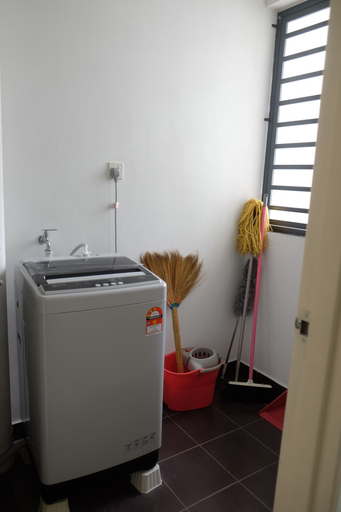 Others 5, Aliff Avenue 2103 By Natol, Johor Bahru