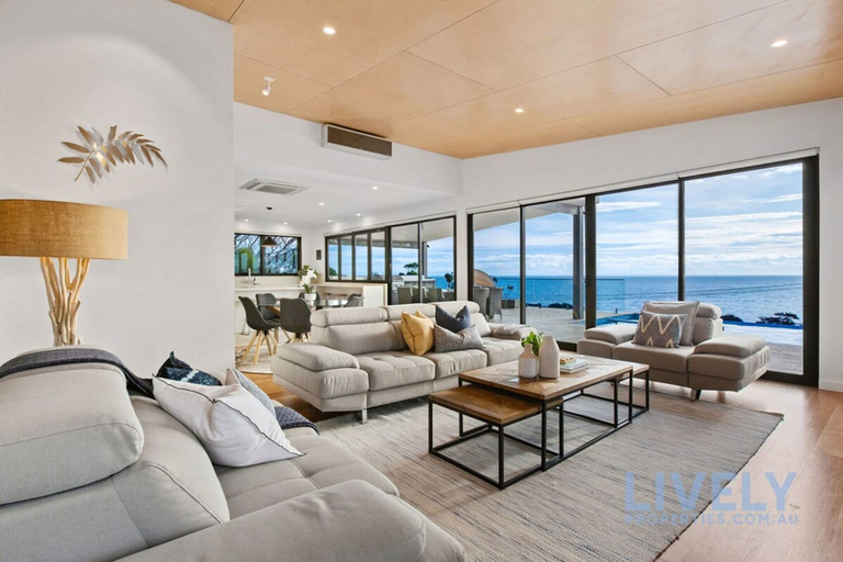 Others 5, The Ocean s Edge Luxury Entertainer With Views, Melbourne
