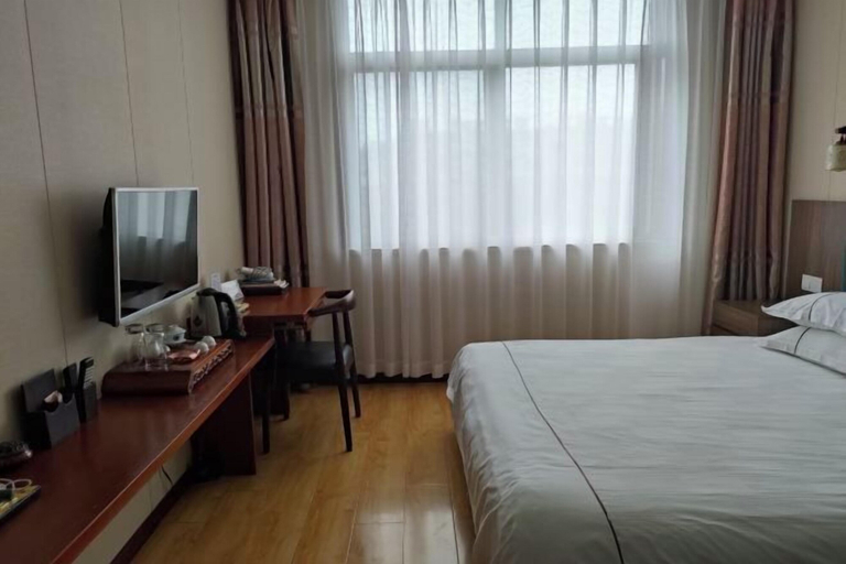 Bedroom 3, Youyicun Hotel, Qingdao