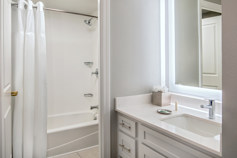 Bathroom 4, Residence Inn Boston Harbor on Tudor Wharf, Boston