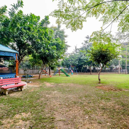 Room 5, Studio Apartment With Patio gym Near Global Foyer, Gurgaon