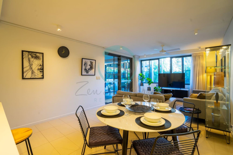 Room 2, Zenseaside Waterfront Haven Office Pool BBQ, Darwin