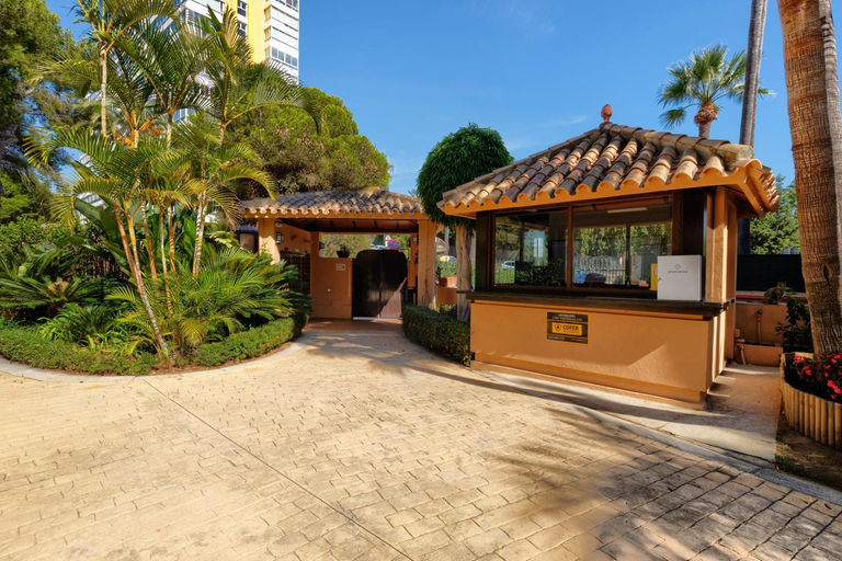 Others 5, Playa Alicate, 2 Bedroom Beach Apartment, Málaga