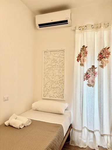 Bedroom 2, Guest House Maison Margot, Roma