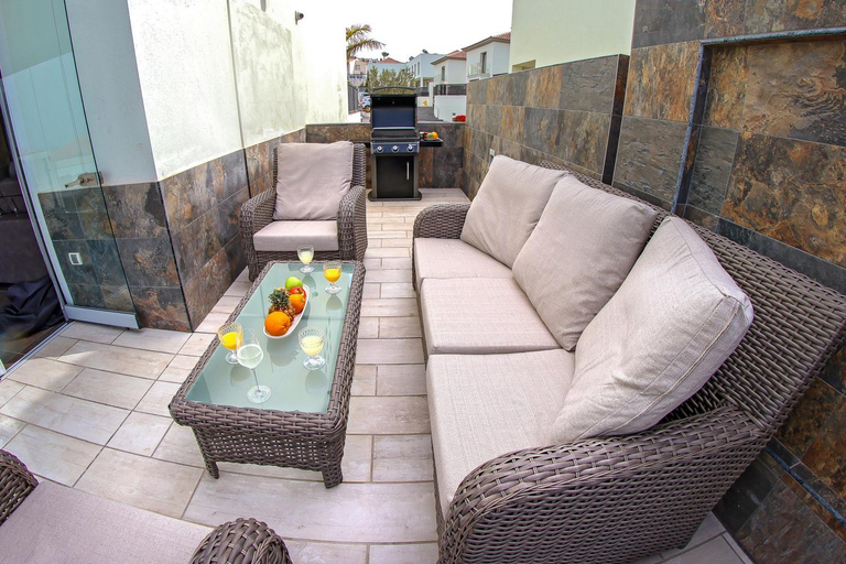 Facilities 3, Villa Nela, Santa Cruz de Tenerife