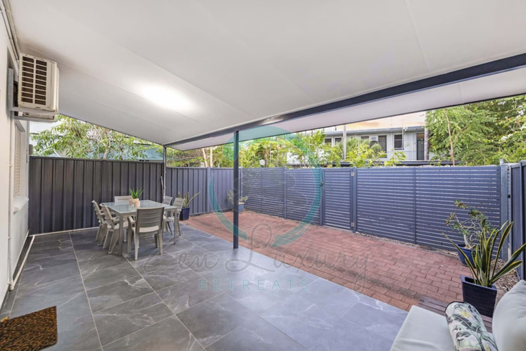 Others 5, City Living Modern Outdoordining Private Yard, Alawa