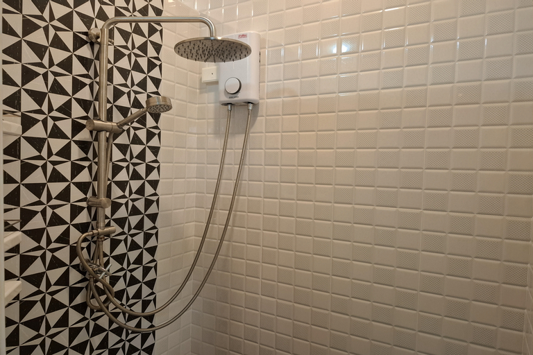 Bathroom 7
