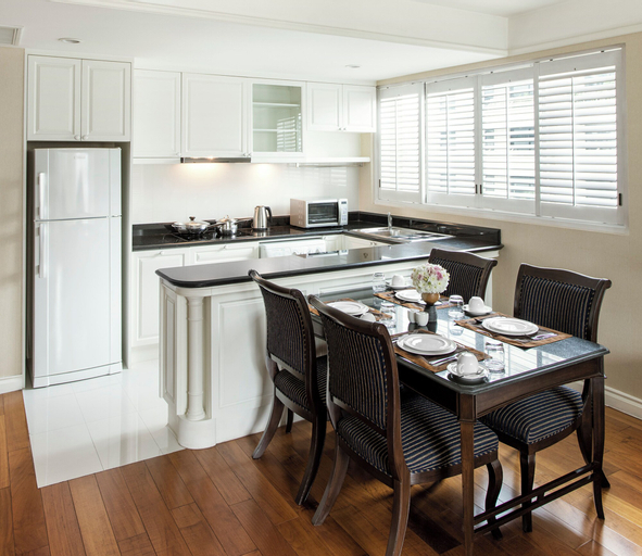Dining Room 13