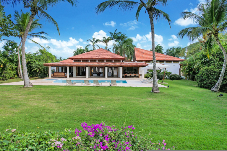 Room 2, Gorgeous Villa at Casa de Campo With Large Pool Chef Maid and 2 Golf Carts, La Romana