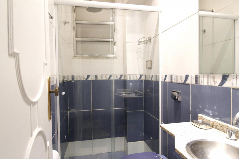Bathroom, 2 Minutes From Copacabana Beach A306, Rio de Janeiro