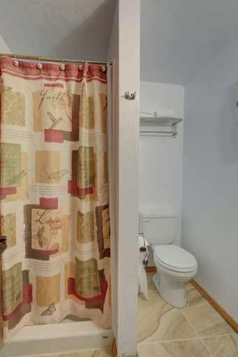 Bathroom 3, The Westerly Motel, Grays Harbor