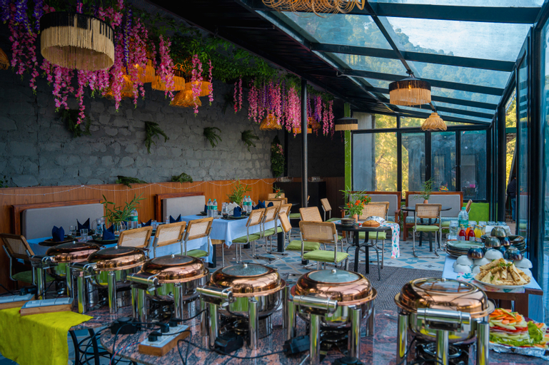 Food & Drinks 5, Seclude kasauli, Solan