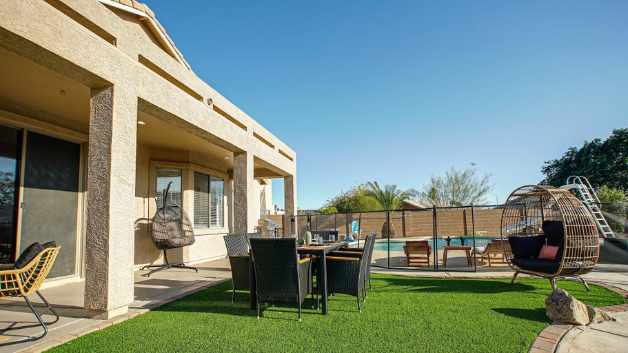 Exterior & Views 2, 69th Glendale, Maricopa