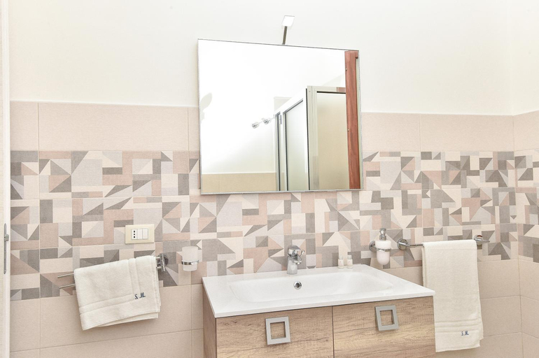 Bathroom 2, La Posidonia Case Vacanza, Trapani