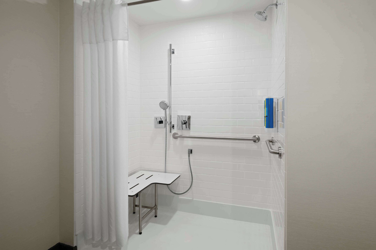 Bathroom 4, Tru By Hilton Wisconsin Dells, Sauk