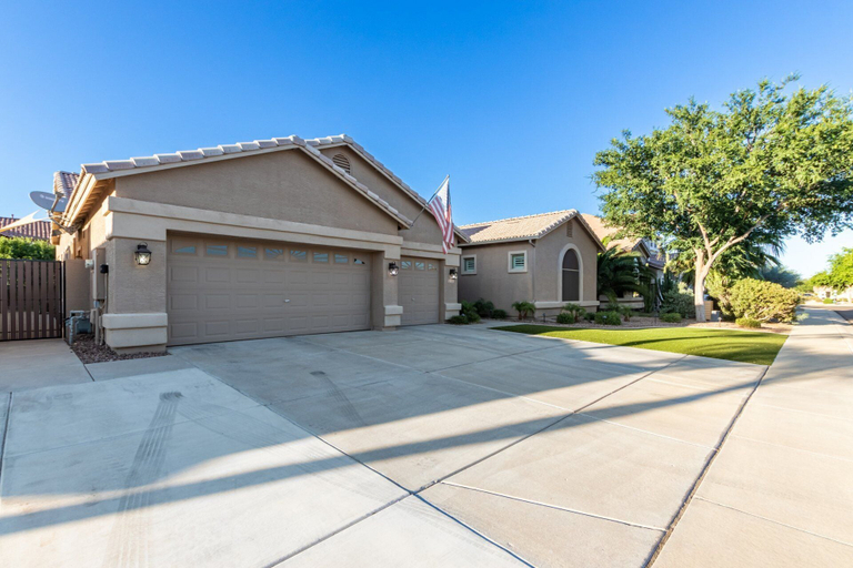 Exterior & Views 2, Runaway Bay Chandler, Maricopa