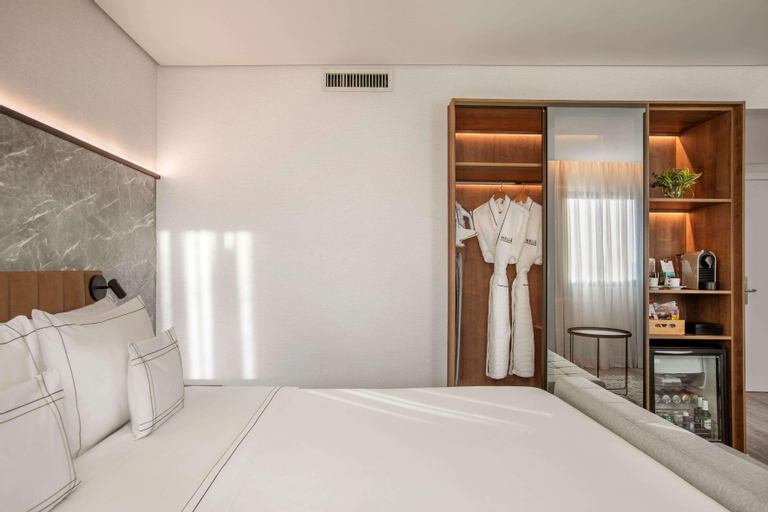 Bedroom 19