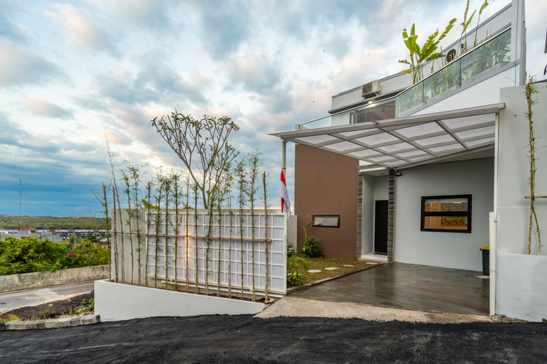 The Peak 8 Villa Nusa Dua, Badung