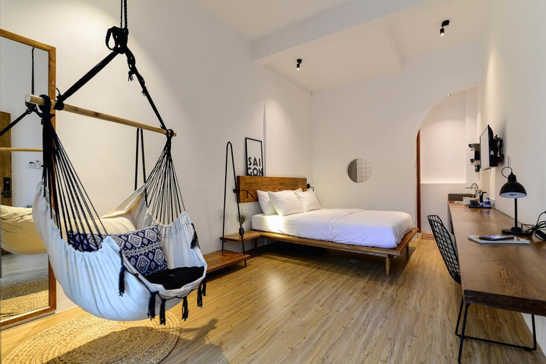 Bedroom 2, Leaf Signature Hotel - La Group, District 3