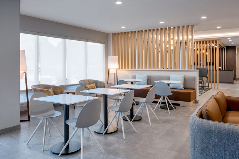 Food & Drinks 4, Towneplace Suites by Marriott Brunswick, Glynn